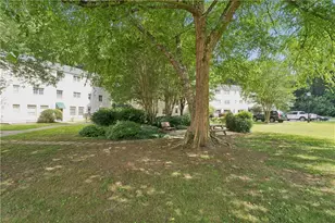 415 Willow Ln, Decatur, GA 30030 - Photo 30