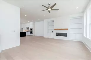 2251 Crestview Dr NE, Brookhaven, GA 30319 - Photo 8