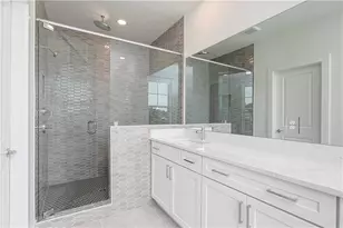 2251 Crestview Dr NE, Brookhaven, GA 30319 - Photo 18