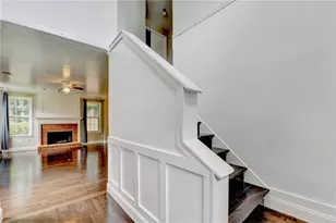 725 Manor Glen Dr, Suwanee, GA 30024 - Photo 4