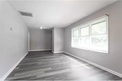 805 Pamela Drive, Griffin, GA 30224 - Photo 8