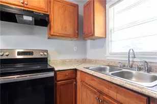 805 Pamela Dr, Griffin, GA 30224 - Photo 12