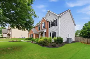 1060 Forest Creek Dr, Canton, GA 30115 - Photo 8