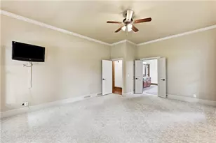 5618 Burke Ln, Gainesville, GA 30506 - Photo 14