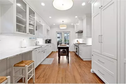 2132 Fairhaven Circle NE, Atlanta, GA 30305 - Photo 6