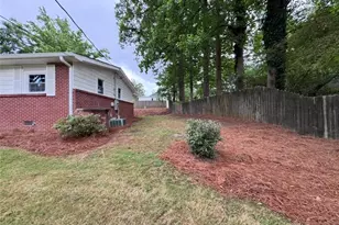 1212 Baker Ln, Marietta, GA 30062 - Photo 4