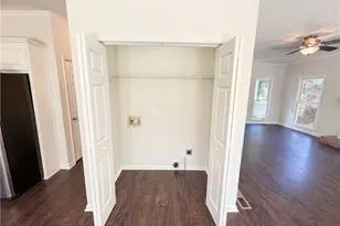 1008 Smithwyck Dr, Canton, GA 30115 - Photo 18