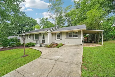2120 Meadowbrook Lane SE, Marietta, GA 30067 - Photo 2