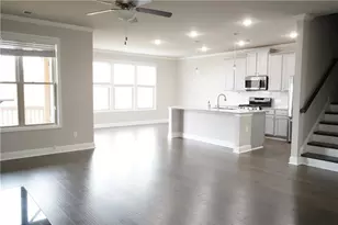 2005 Manor Pointe Dr, Cumming, GA 30041 - Photo 4