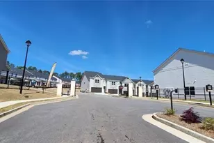 1476 Fern Ridge Ln, Norcross, GA 30519 - Photo 2