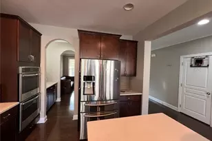 225 Stonebrier Ln, Alpharetta, GA 30004 - Photo 10