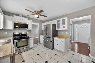 1902 Woods Court, Riverdale, GA 30296 - Photo 4