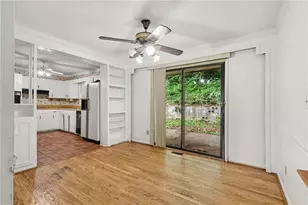 3276 Pin Oak Cir, Atlanta, GA 30340 - Photo 8