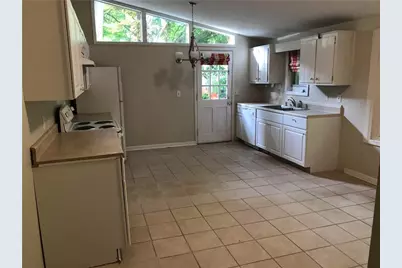 6328 Cherry Tree Lane, Atlanta, GA 30328 - Photo 2