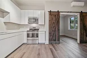 940 St Charles Ave NE, Atlanta, GA 30306 - Photo 2
