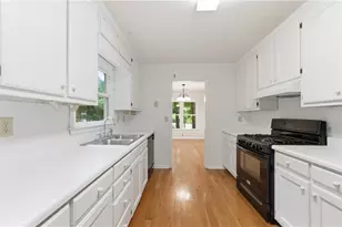 195 Lakeside Dr, Covington, GA 30016 - Photo 12