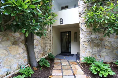 2632 Peachtree Road NW #302B, Atlanta, GA 30305 - Photo 16