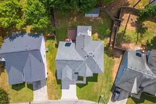 1534 Cutters Mill Dr, Lithonia, GA 30058 - Photo 8