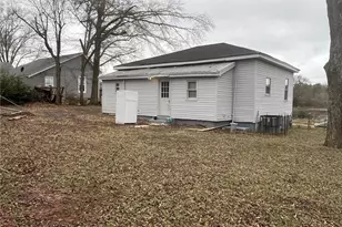 202 Cheatham St, Griffin, GA 30223 - Photo 6