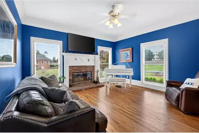 172 E Shadburn Avenue, Buford, GA 30518 - Photo 12