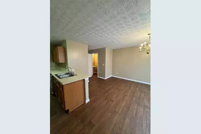 5869 Strathmoor Manor Circle, Lithonia, GA 30058 - Photo 6