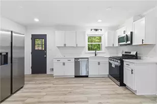 3455 Ravenwood Dr, Atlanta, GA 30349 - Photo 20