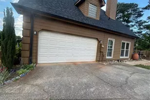 3233 Wyndham Park Ln, Decatur, GA 30034 - Photo 2
