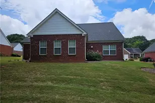 360 Crossroads Dr, Social Circle, GA 30025 - Photo 6