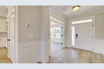 6904 Lancelot Court, Flowery Branch, GA 30542 - Photo 10