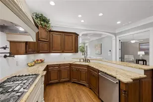34 High Top Cir, Sandy Springs, GA 30328 - Photo 14