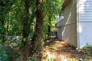 2777 Northwood Ct SW, Marietta, GA 30060 - Photo 20