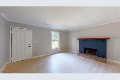 2777 Northwood Court SW, Marietta, GA 30060 - Photo 4