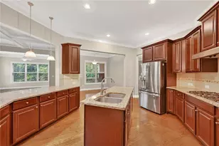 5327 Whitney Landing, Dunwoody, GA 30360 - Photo 8