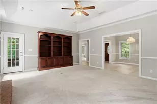 35 Elmtree Dr, Sharpsburg, GA 30277 - Photo 18