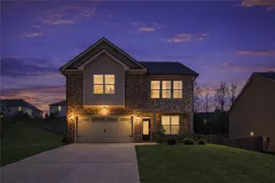 1526 Battle Brook Dr, Conyers, GA 30012 - Photo 1