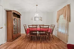 202 Briarwood Dr, Calhoun, GA 30701 - Photo 6