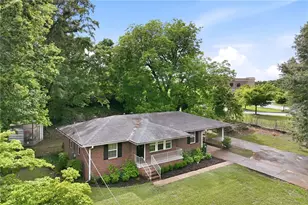 1237 S Enota Dr NE, Gainesville, GA 30501 - Photo 32