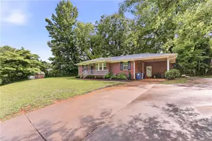 1237 S Enota Dr NE, Gainesville, GA 30501 - Photo 26