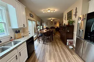 63 Centerport Dr, White, GA 30184 - Photo 4