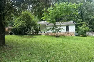 312 Hardwood Ln, Lawrenceville, GA 30044 - Photo 2