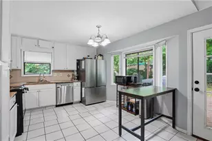 312 Hardwood Ln, Lawrenceville, GA 30044 - Photo 8