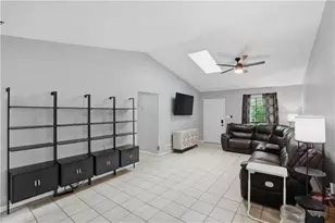 312 Hardwood Ln, Lawrenceville, GA 30044 - Photo 4