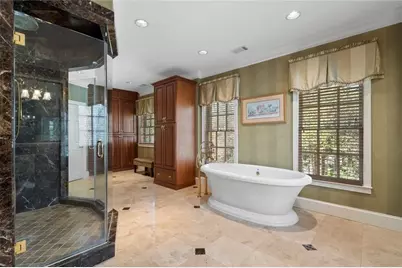 220 Sheridan Point Lane NE, Sandy Springs, GA 30342 - Photo 36