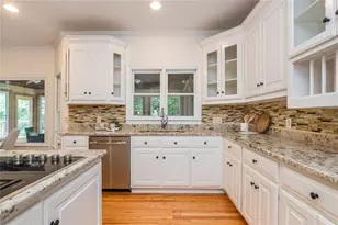 4415 Burgess Hill Ln, Johns Creek, GA 30022 - Photo 20