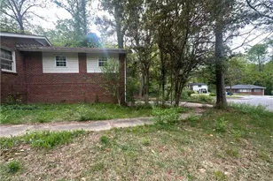 110 Leathers Cir NW, Atlanta, GA 30314 - Photo 2