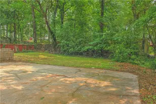 3858 Trenton Dr, Snellville, GA 30039 - Photo 32