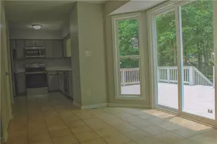3858 Trenton Dr, Snellville, GA 30039 - Photo 10