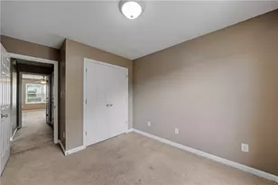 4203 Legacy Square, Atlanta, GA 30349 - Photo 32