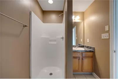 4203 Legacy Square, Atlanta, GA 30349 - Photo 30
