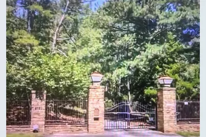 2101 Poplar Falls Road, Lithonia, GA 30058 - Photo 2